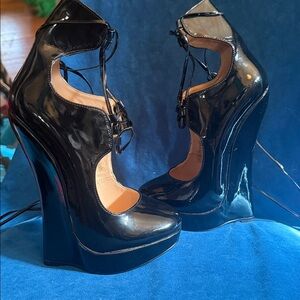 Valentino Giaro Slick Black Lace-Up extreme Wedge Heels size 37. 7”heel